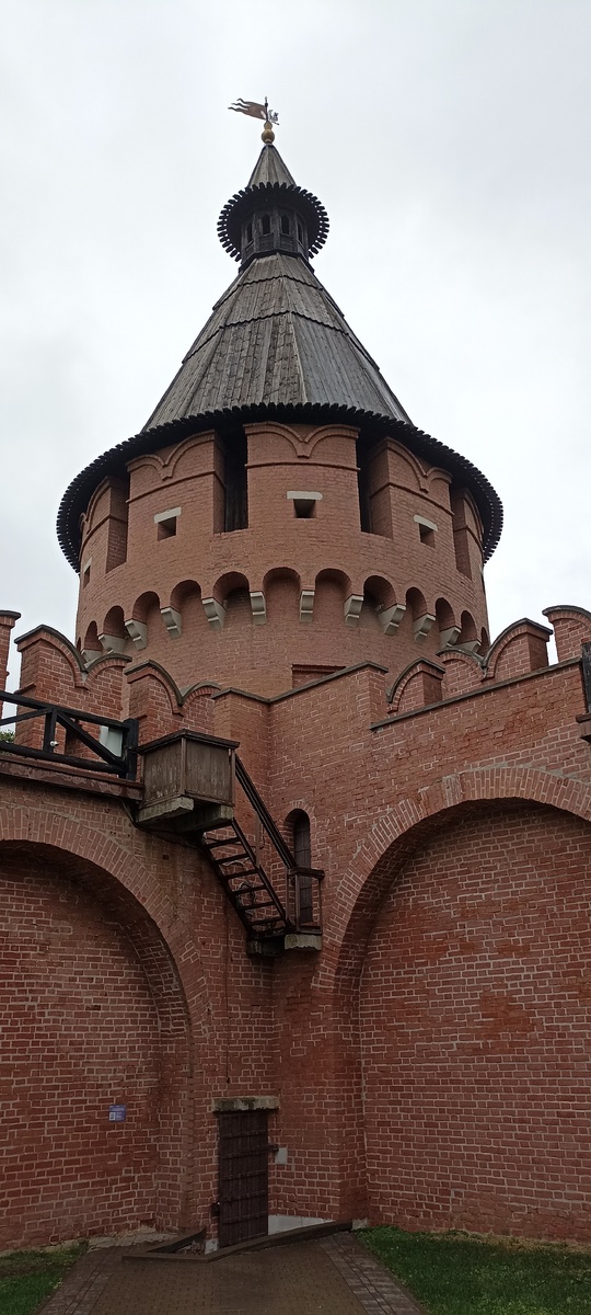 Никитская башня