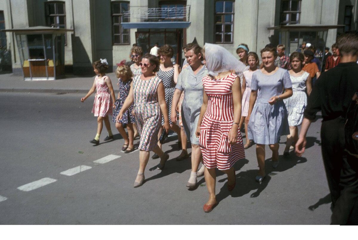 Московская улицв середины 60-х годов ХХ века. Фото из открытых источников.