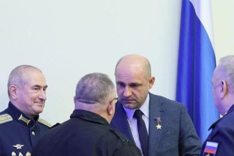    Uralfo.gov.ru / Артем Жога встретился с уральскими Героями России