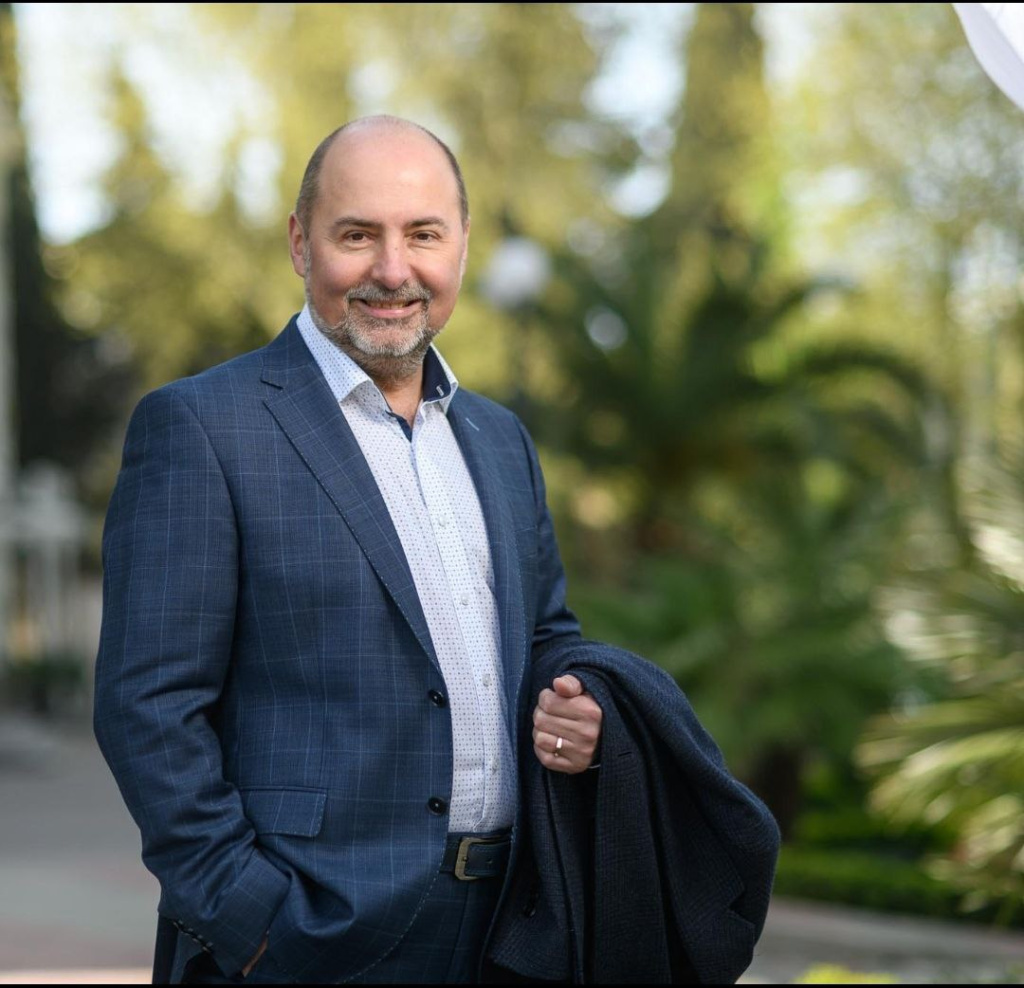 Дмитрий Богданов