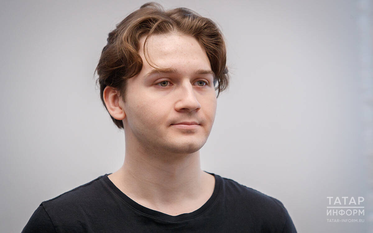 Александр Туманов: «Знакомство с самодеятельным театральным творчеством очень интересно и полезно для тех, кто профессионально занимается театром». Фото: © Владимир Васильев / «Татар-информ»