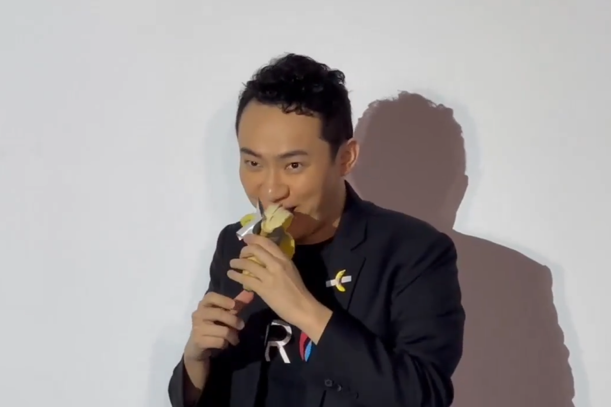    Джастин Сан