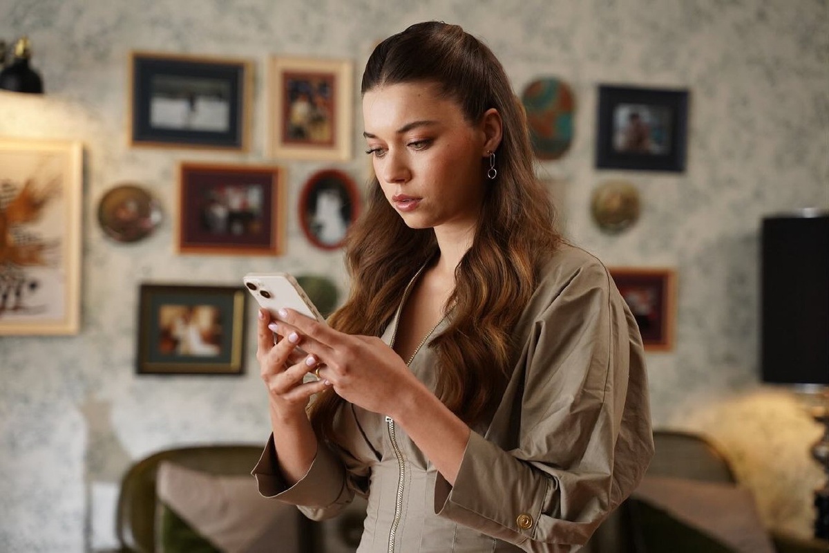 кадр из сериала