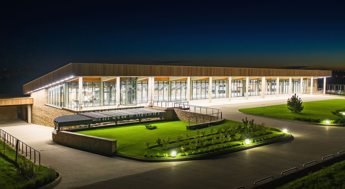 Реализованный проект VARTON: Современная винодельня "Имение Сикоры"