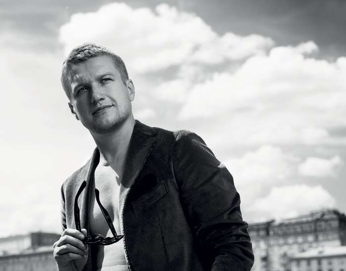 Представитель весов-собаки - Анатолий Руденко.