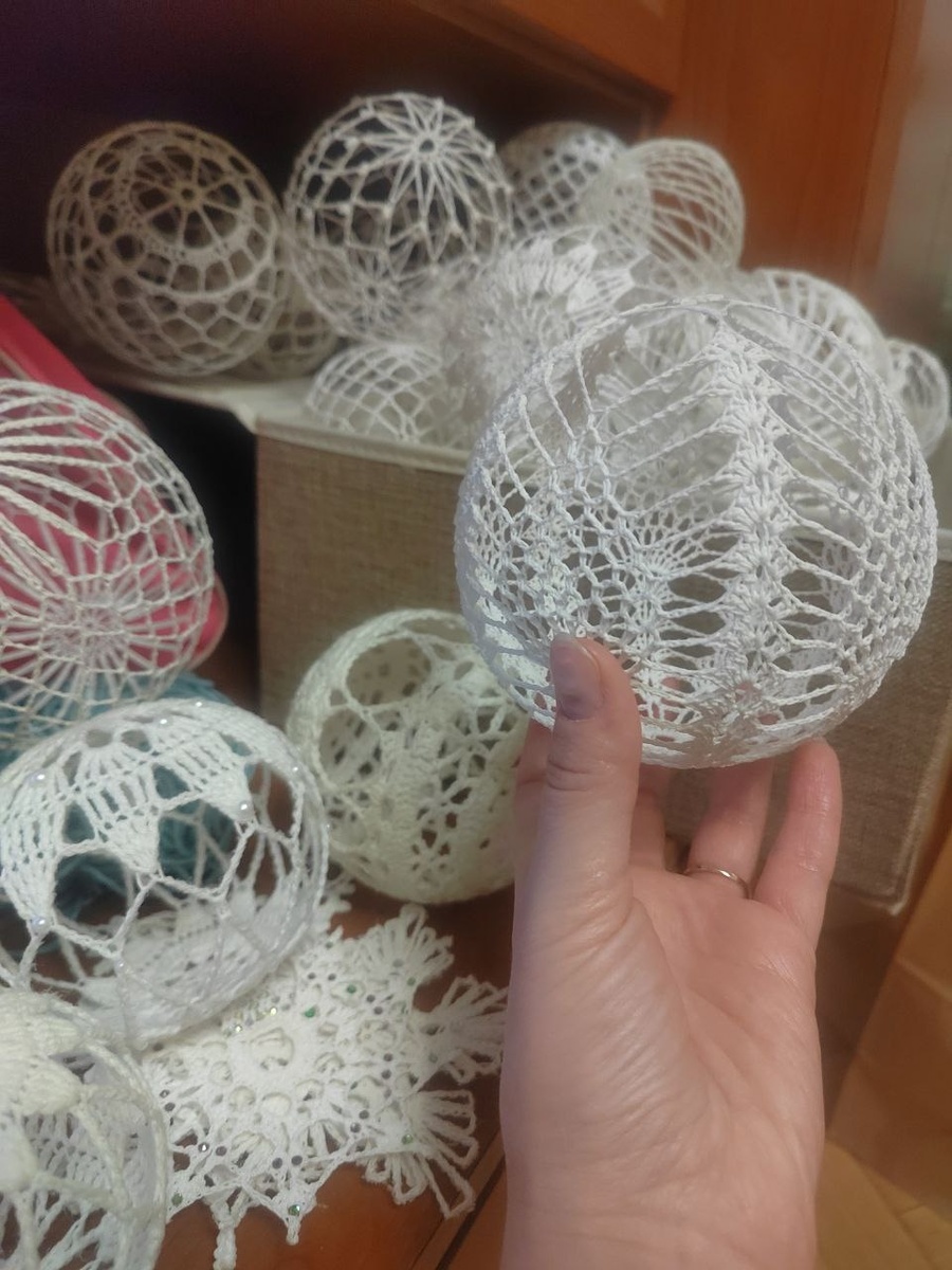 Вязаные шары. Фото предоставлено Анастасией