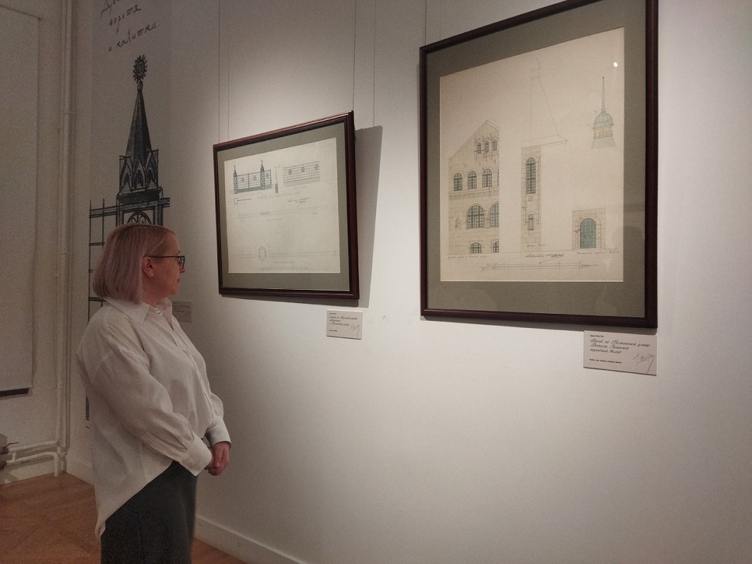    В НГХМ открылась новая выставка