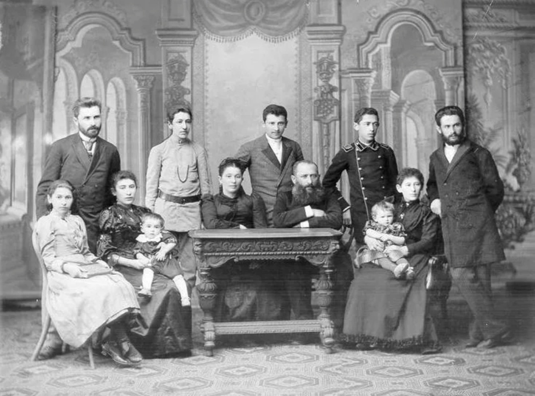 Фото из свободных источников