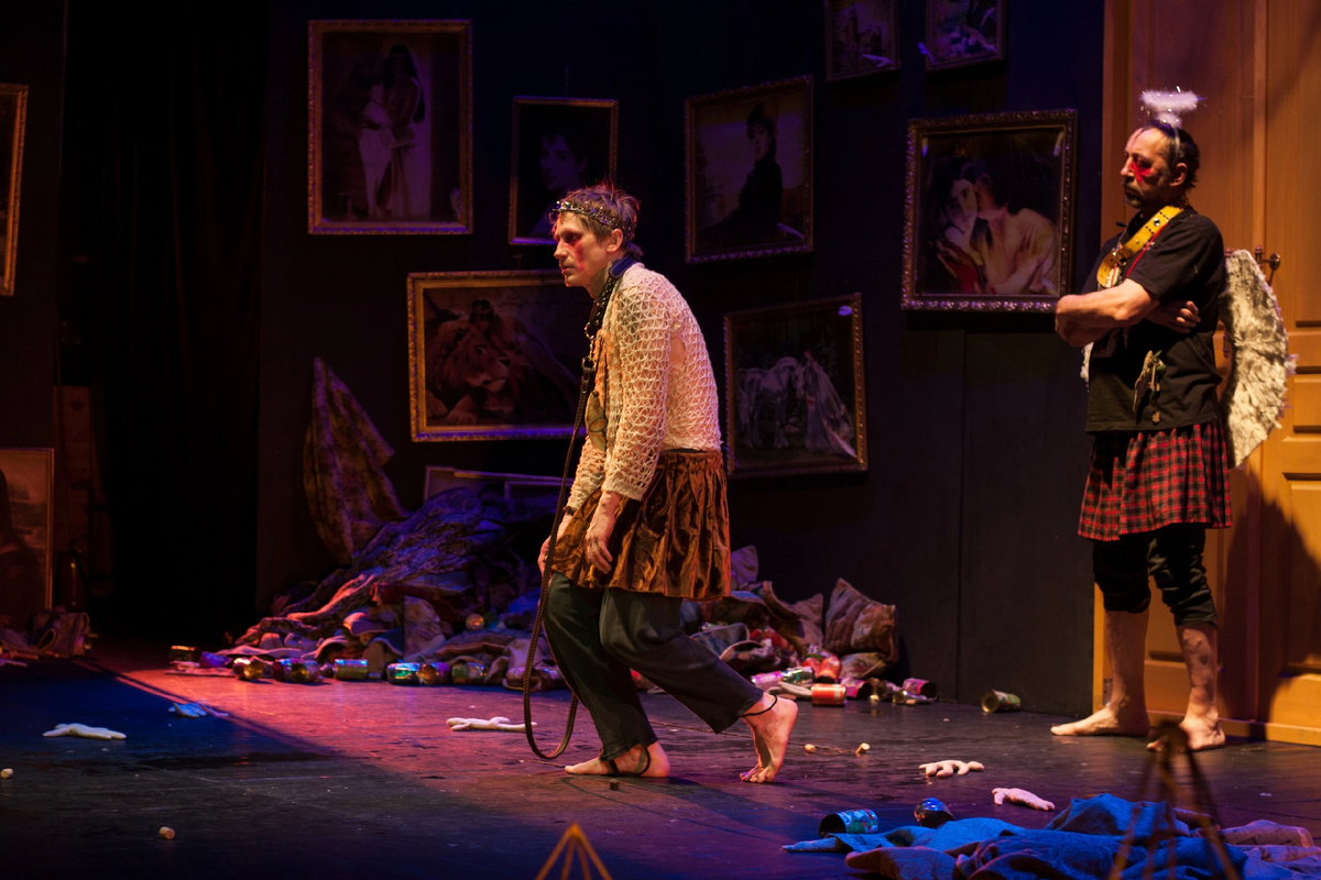 Ягодин и Коляда в спектакле Гамлет, мое фото 2017 года