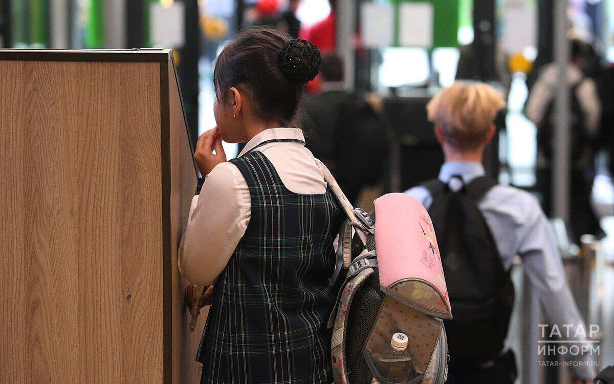 ​«Если приезжий ребенок оказывается в русскоговорящей среде, он уже через несколько месяцев будет неплохо знать язык». Фото: © «Татар-информ»