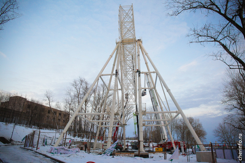    Каждая кабинка рассчитана на 280 килограммов: в одной смогут поместиться до четырех человек.