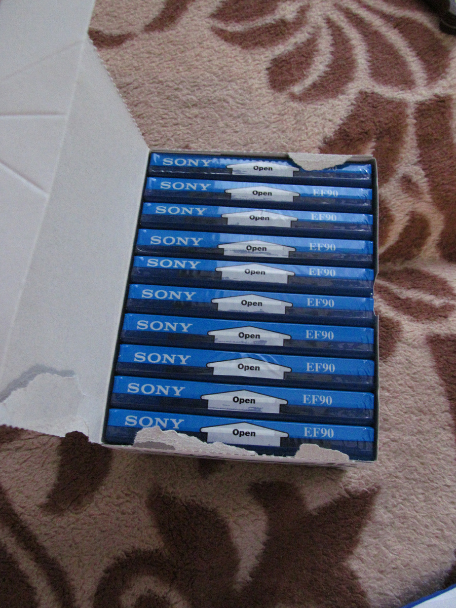 Аудиокассеты Sony EF90 - модель 2001 года