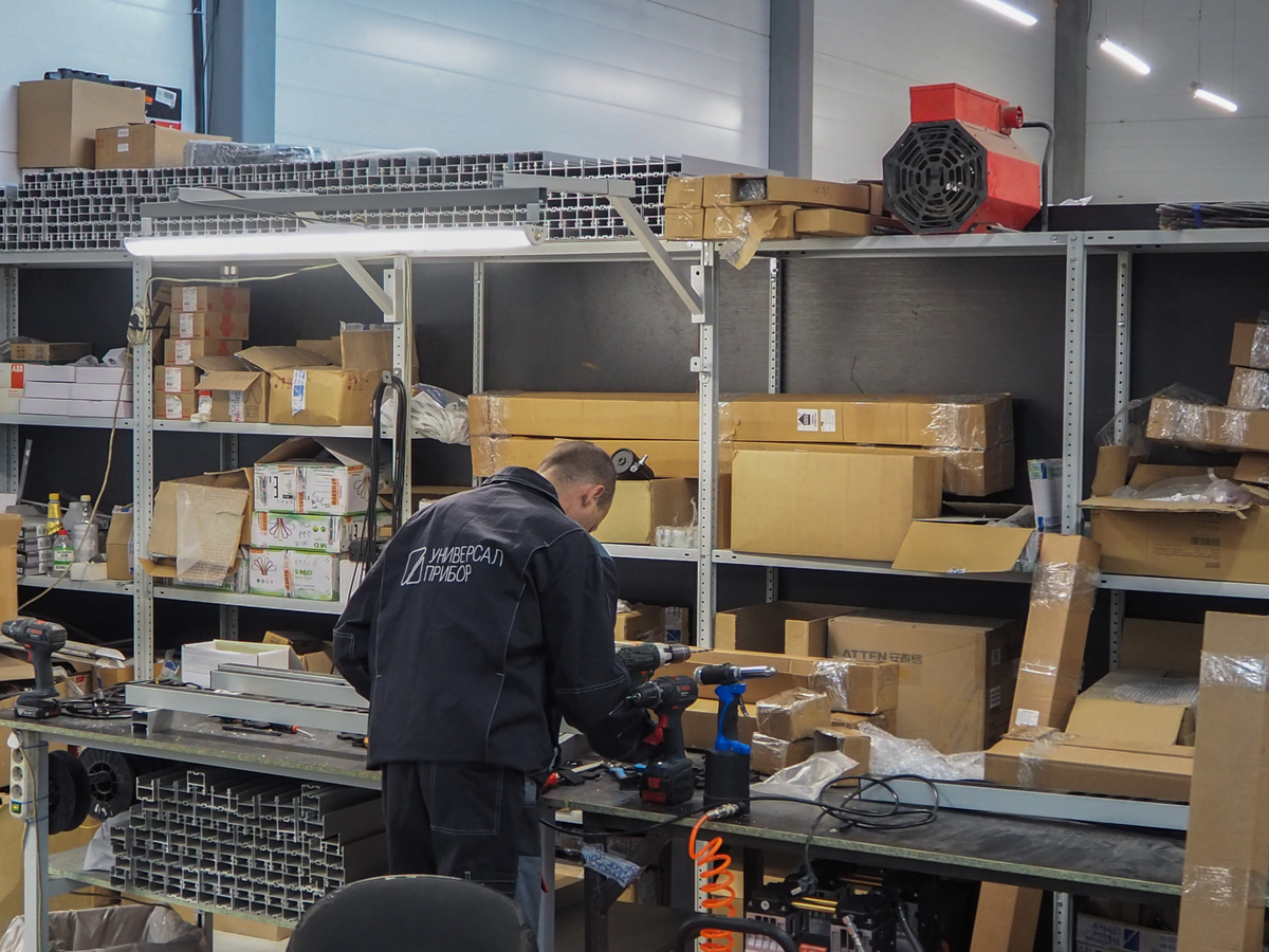 Фото с собственного производства компании Универсал Прибор