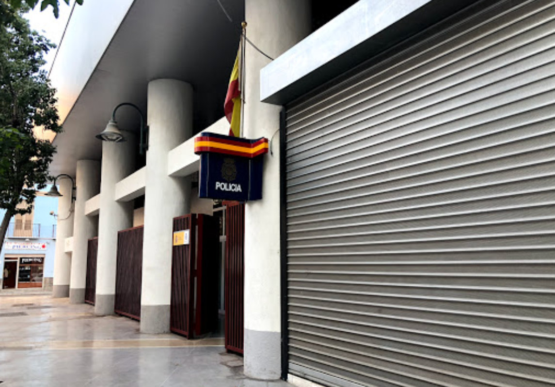 District Police Station Malaga Centro
District Police Station Malaga Centro
District Police Station Malaga Centro. C. Ramos Marín, 4, Distrito Centro, 29012 Málaga, Испания