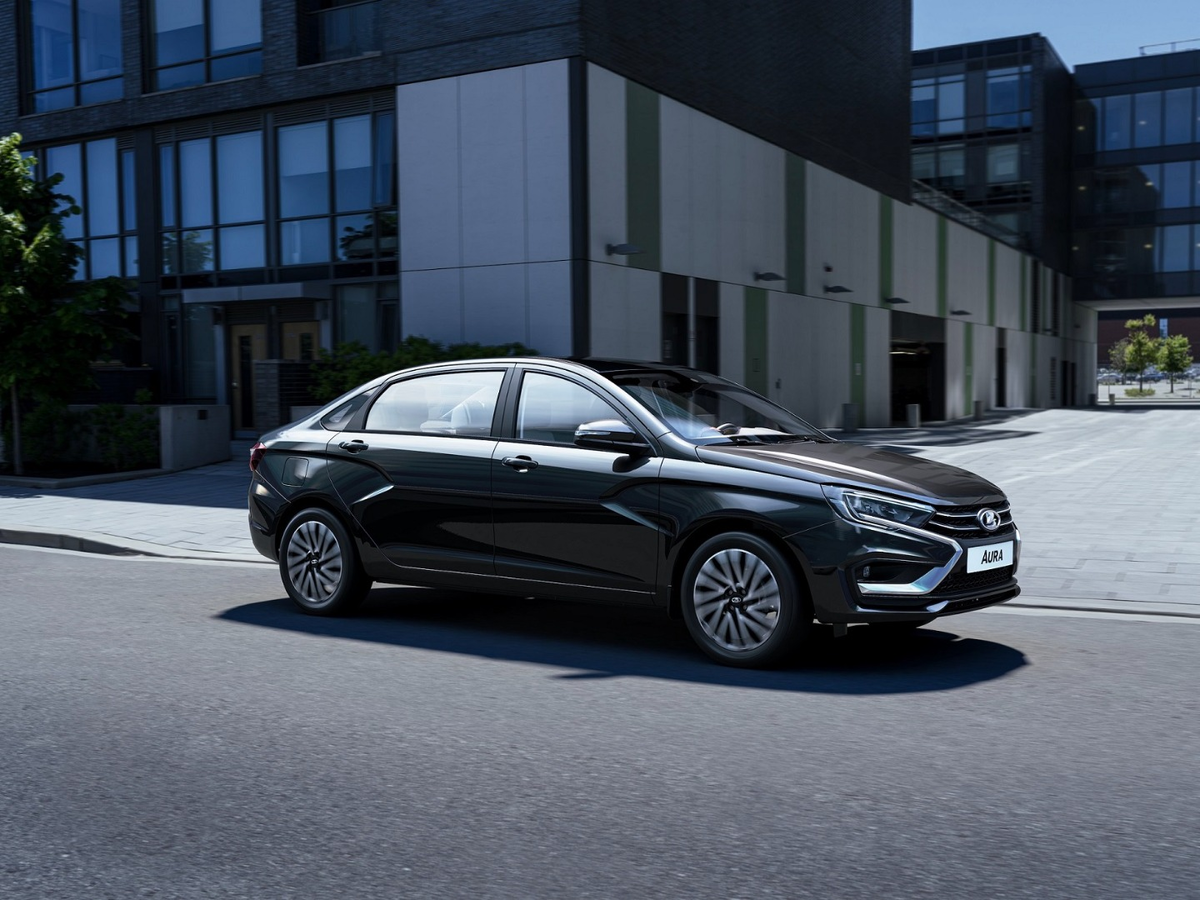 Lada Aura можно заказать у официальных диллеров Lada "в розницу", начиная с субботы, 30 ноября.