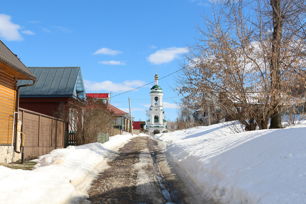 Март. Плёс. Варваринская церковь
