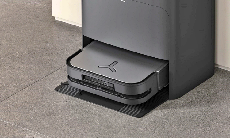    Робот-пылесос DEEBOT X5 PRO OMNI / Изображение: ECOVACS