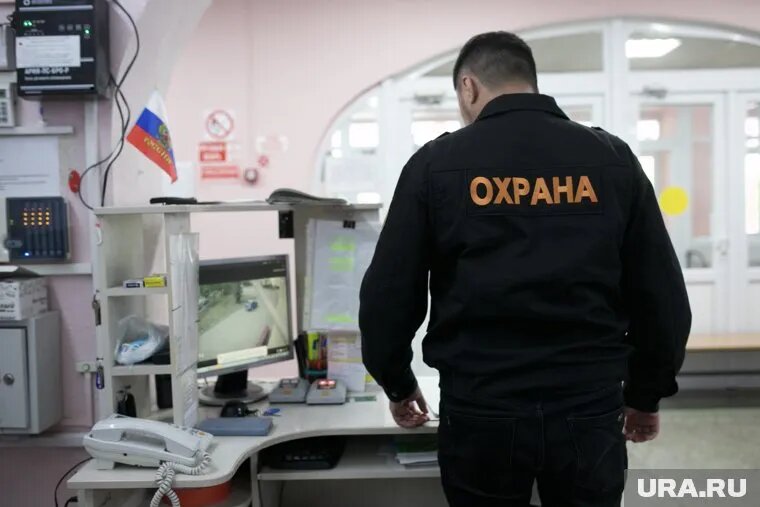 ЧОП в Новом Уренгое могут лишить лицензии (архивное фото). Фото: Денис Моргунов © URA.RU