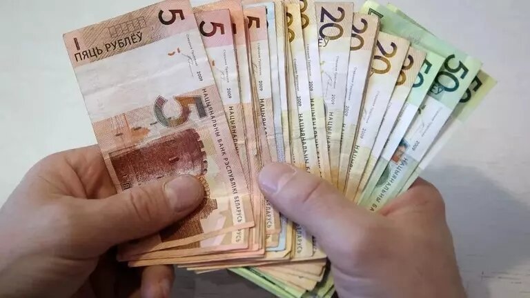 Брать кредиты в белорусских рублях целесообразно для тех предпринимателей, у которых есть выручка в этой валюте. Фото: ТАСС