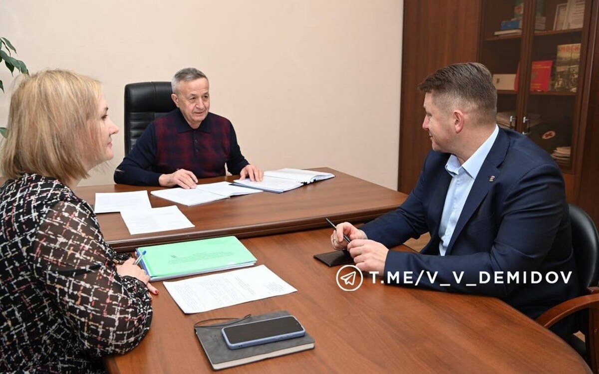    Мэр Белгорода Валентин Демидов подал документы на конкурс по выбору главы города Фотография из телеграм-канала главы Белгорода