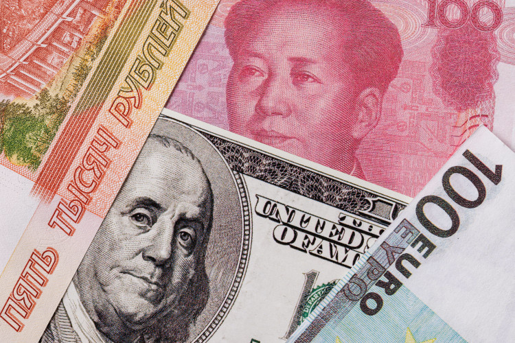    Сегодня рубль окреп до 104,5 рубля.   
Фото: «БИЗНЕС Online»