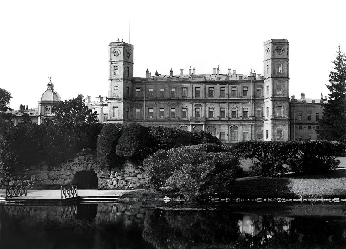 Гатчинский дворец. Старое фото из открытых источников.