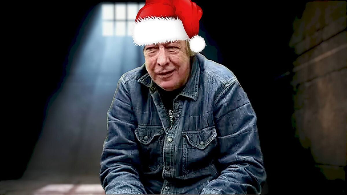 Михаилу Ефремову досталась квартира у Кремля и ему предложили сыграть роль в колонии