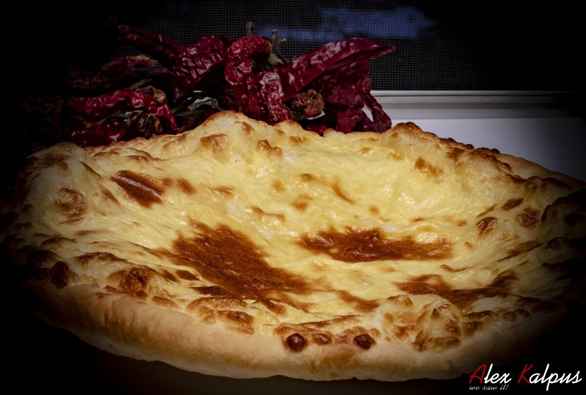 Имеретинское хачапури.