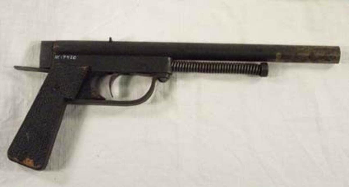 Этот "ствол" явно повидал всякое... (Авторы фото Vänersborgs museum, CC BY 4.0)