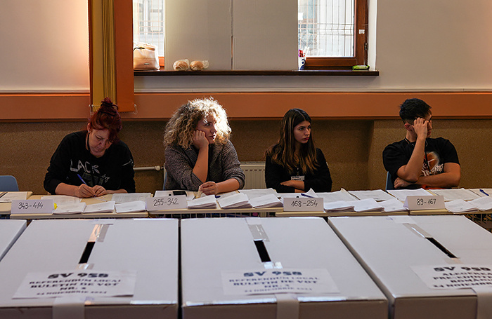    Andreea Campeanu/Reuters