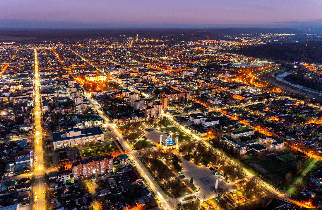Город Майкоп с высоты пртичьего полёта, фото из интернета