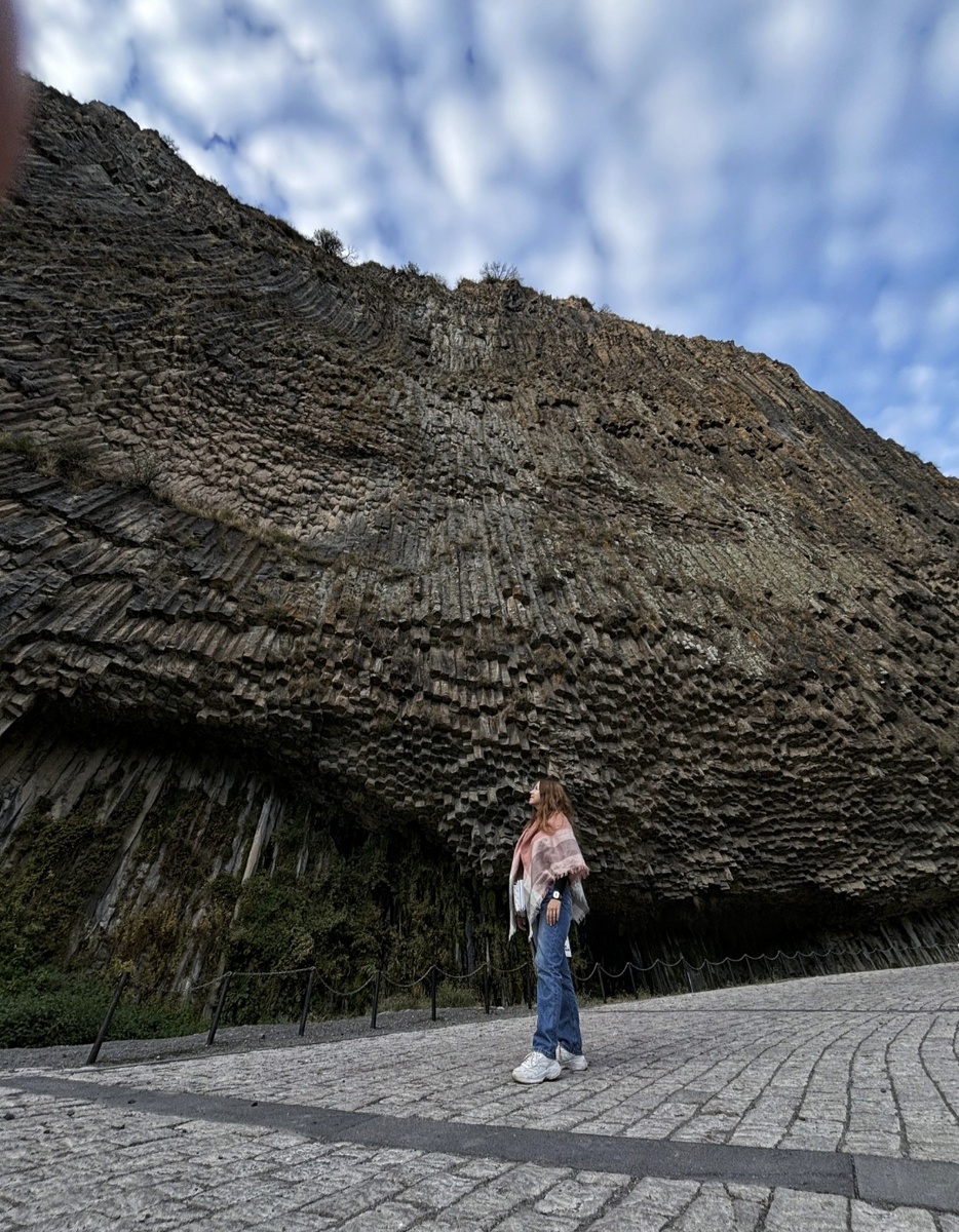 Новых фотографий нет, поэтому вновь кадры из Армении
