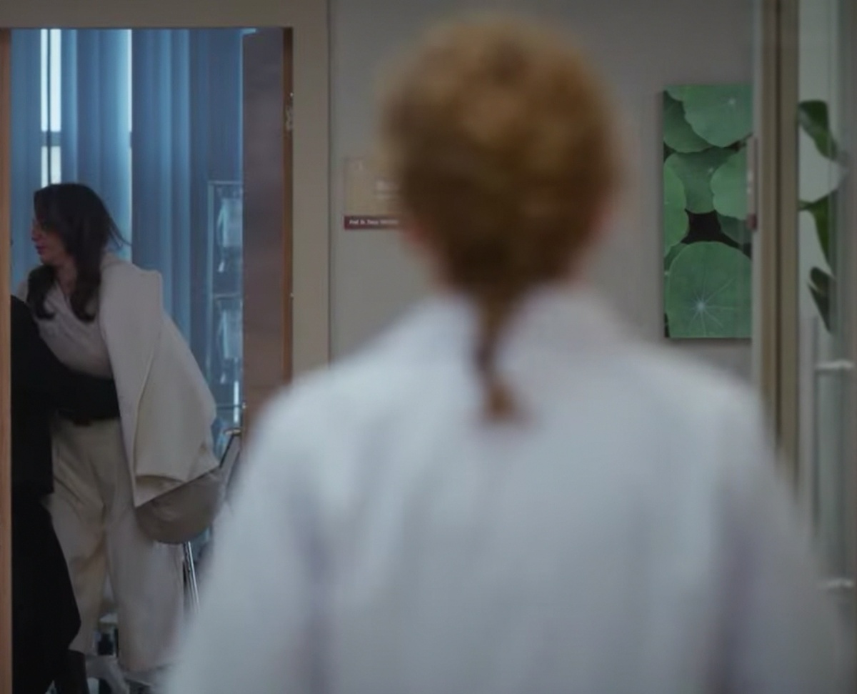 Стоп-кадр из анонса к 27 серии сериала "Бахар" 