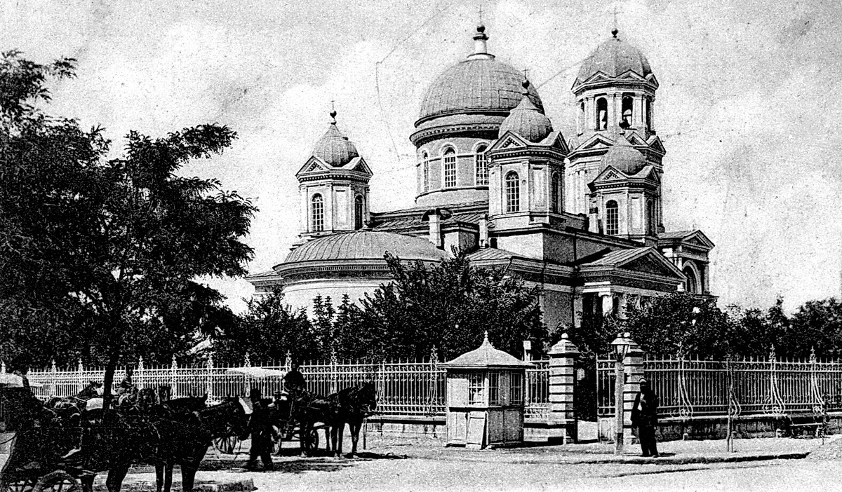 Кафедральный Александро-Невский собор в Симферополе