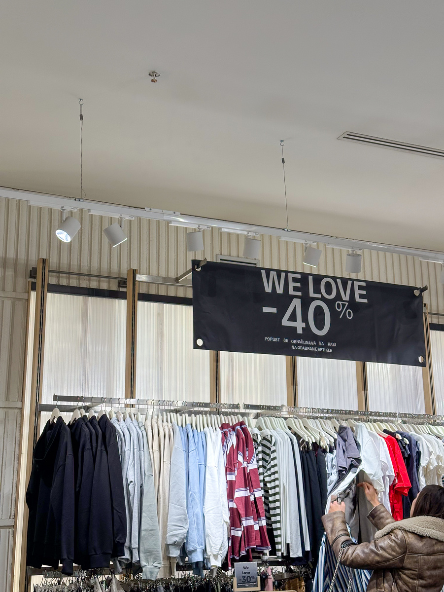 Черногорская Черная Пятница, магазин Stradivarius