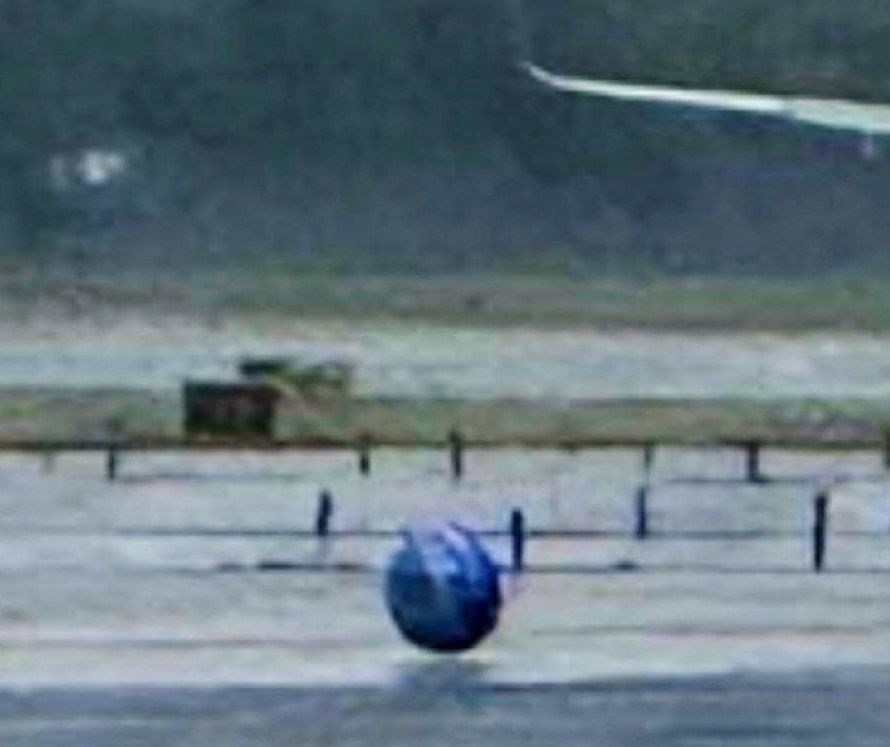 Неопознанный шар. (Фото: photo.virtualbrest.ru).