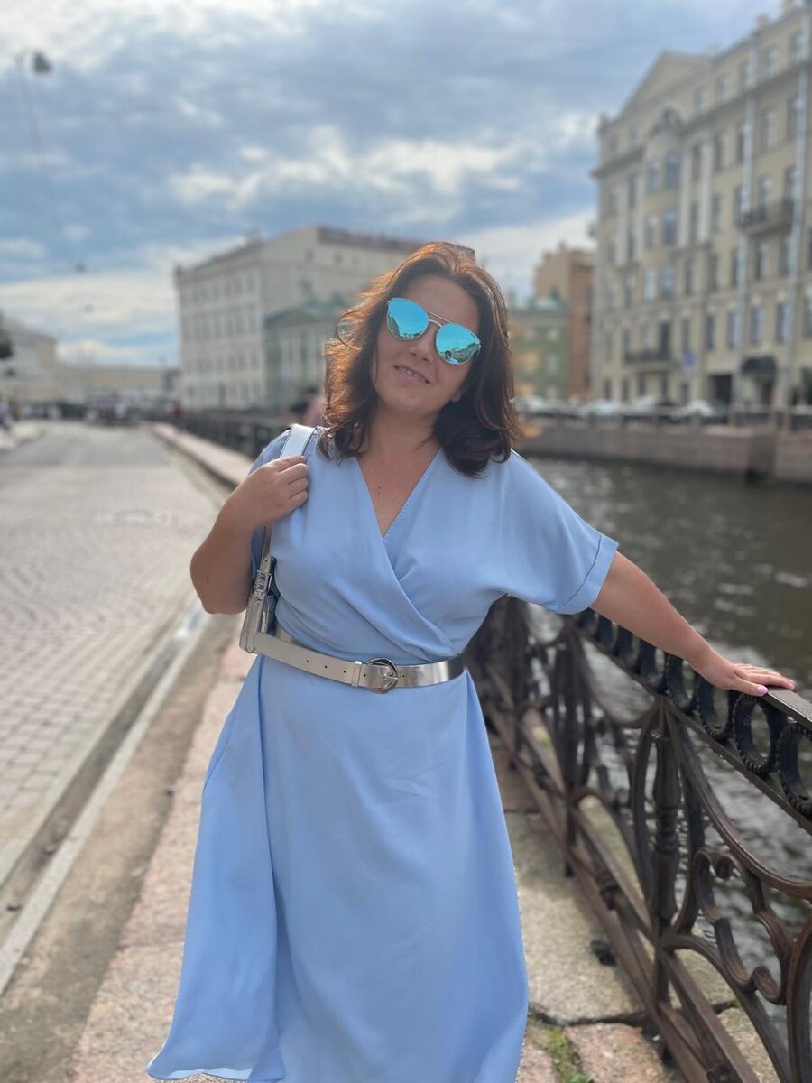 Это я. Красивая, но пока не стройная