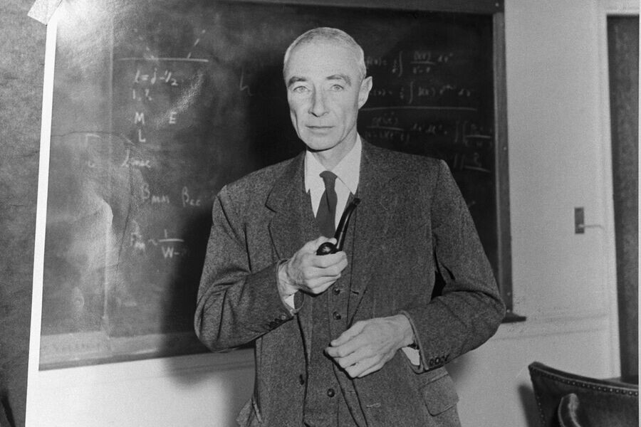 Роберт Оппенгеймер