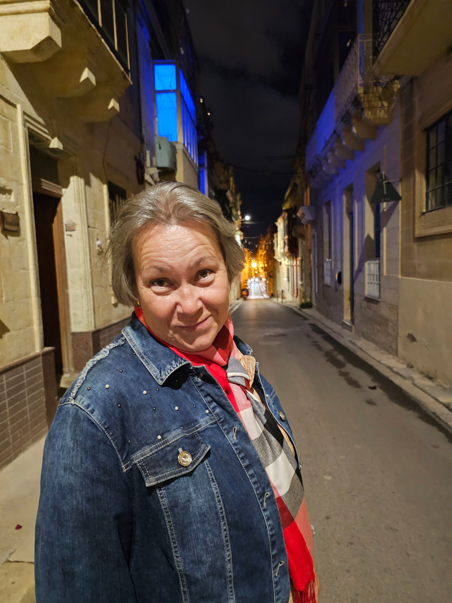 А что я? Какие ко мне претензии?  Я это всё только записала...