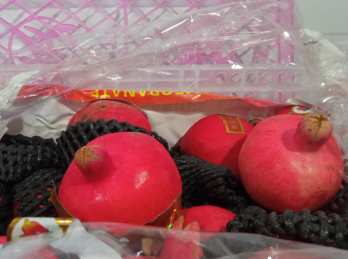     Красноярцам рассказали, как выбрать и хранить гранат