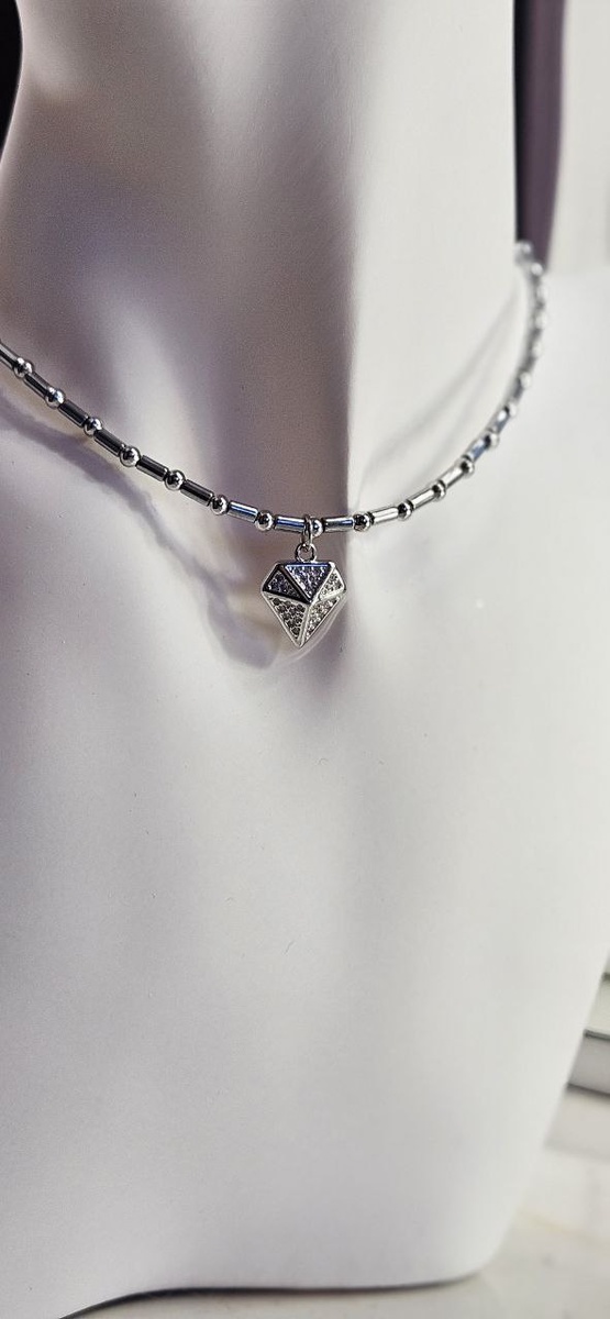 Колье из гематита