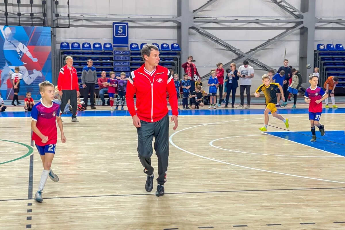    Звёзды ФК «Спартак» прибыли в Пермь во время ПИПФ-2024, чтобы провести мастер-класс для детей