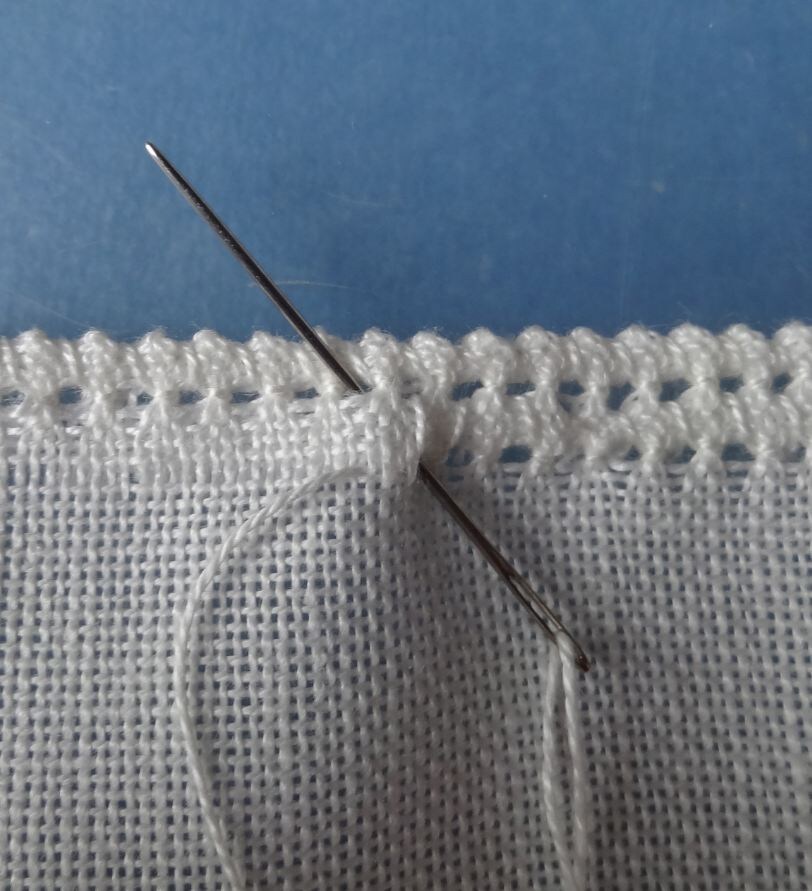    Край с зубчиком   
Источник: Carolyn Foley