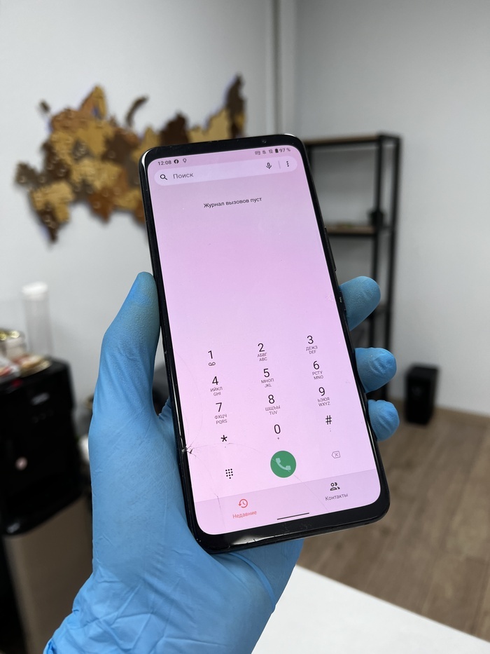 Asus Rog Phone 6 с разбитым стеклом
