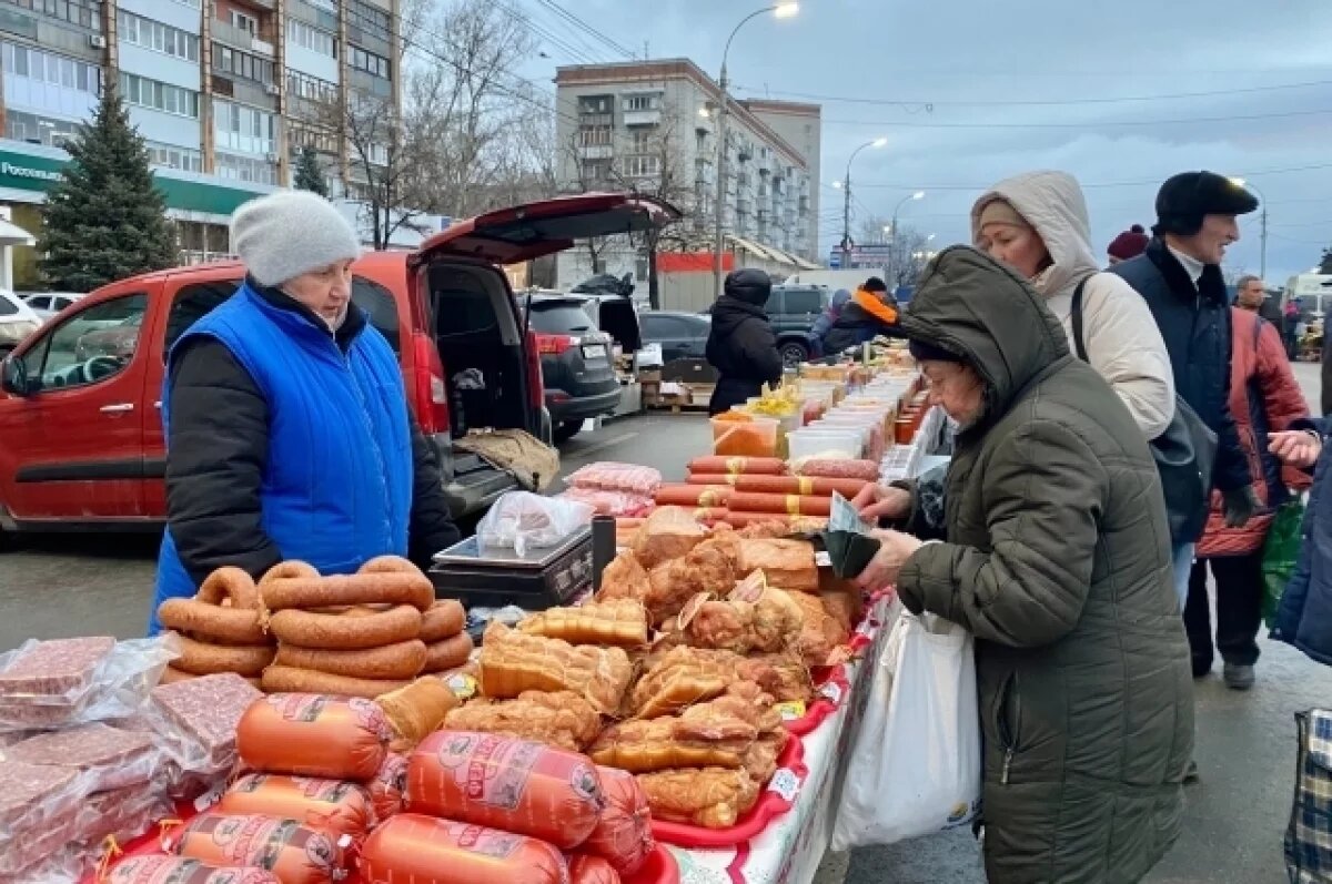    На ярмарке на Минаева ульяновцы покупали мясо и рыбу