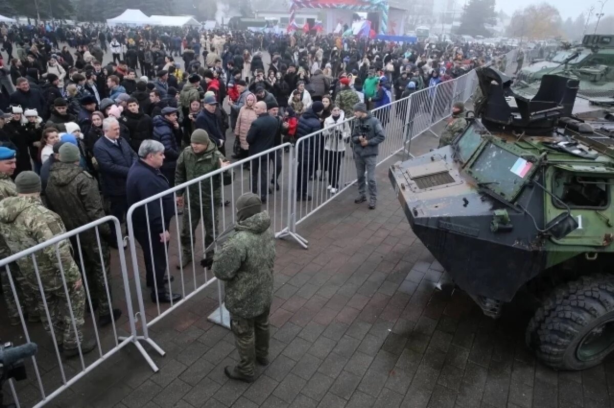    Выставку трофейной техники НАТО в Кабардино-Балкарии посетил Казбек Коков