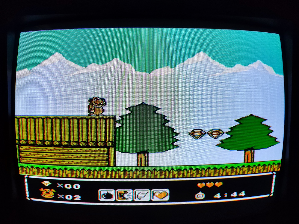 Фото сделаны мной. На фото игра "Taz Mania". Оригинал игры  "Wacky Races" был разработан и издан Atlus в 1992,.г. для платформы NES.  Фото демонстрирует начальную заставку игры, а так же общий визуальный фон игры. Подробнее об этом рассказано в статье. Все материалы принадлежат правообладателям и размещены исключительно в информационных целях.