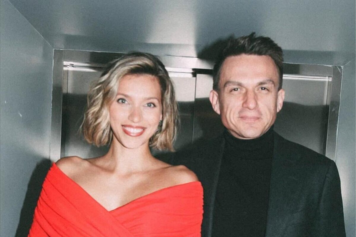    Регина Тодоренко и Влад Топалов соцсети