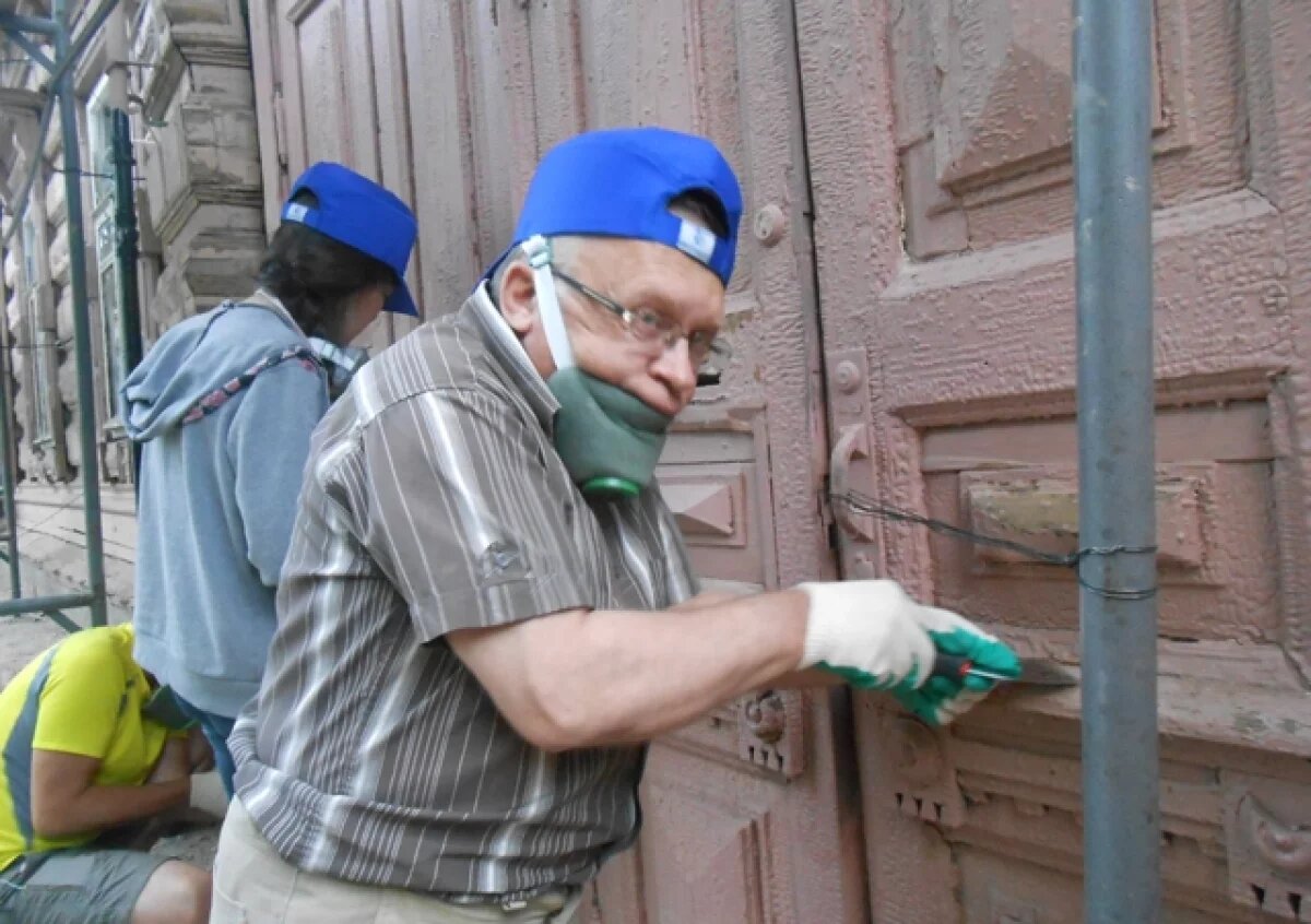    В Тюменской области восстанавливают избу сибирского крестьянина