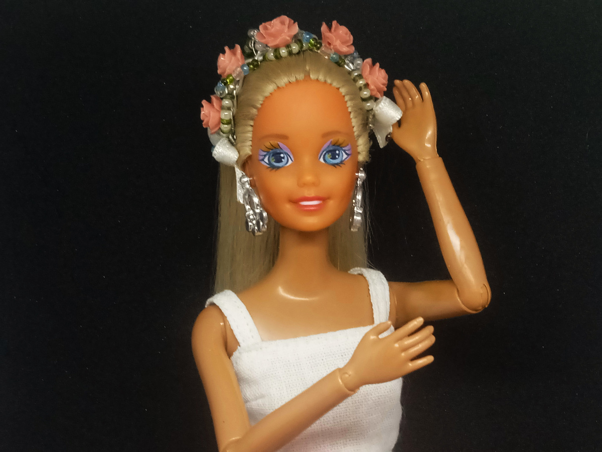 Фото автора. Красные губы - отличительная черта кукол производства Китай.